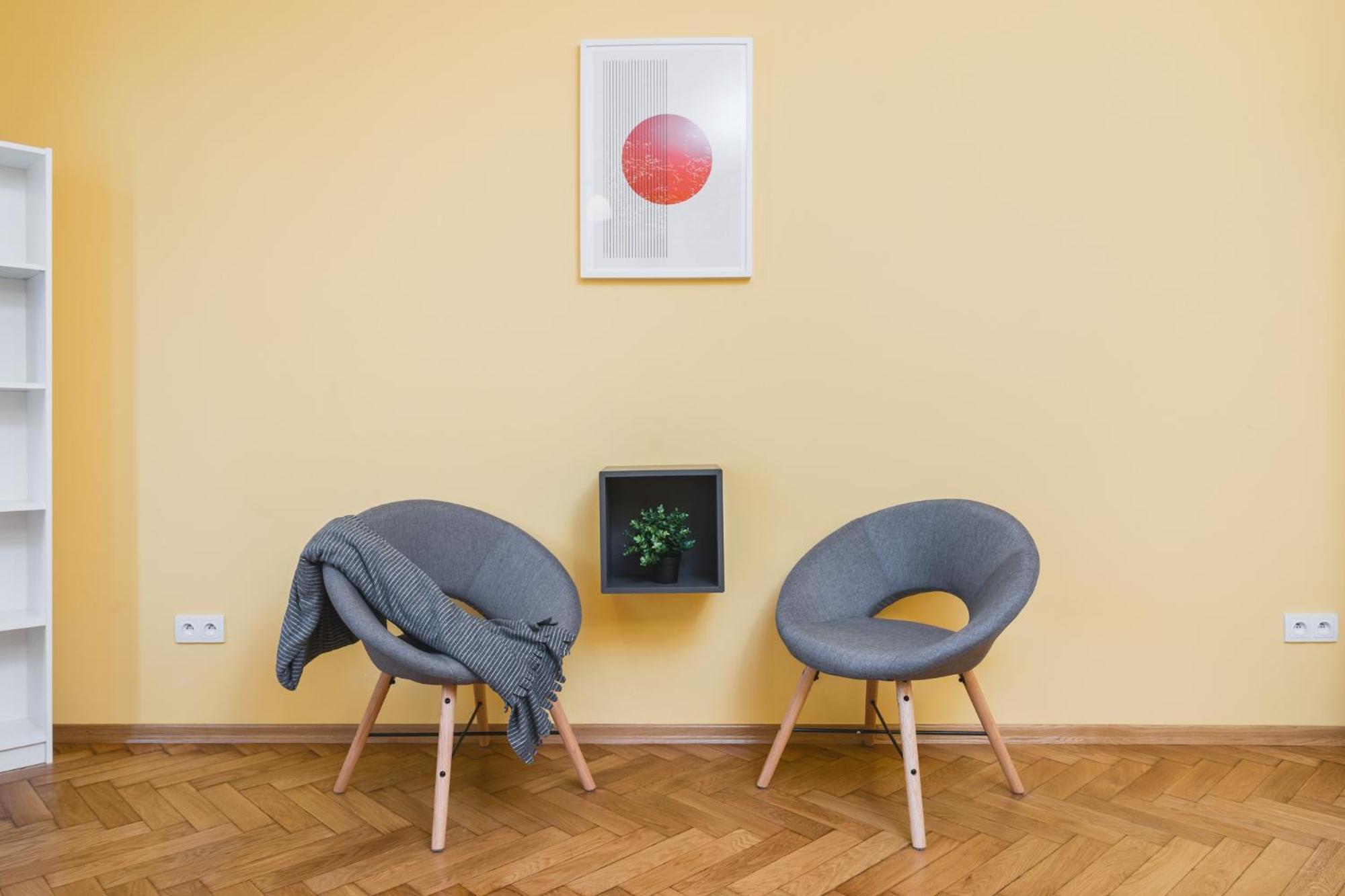 Modern Urban Escape - Old Town Apartment - By Upstairs Krakow Exterior photo